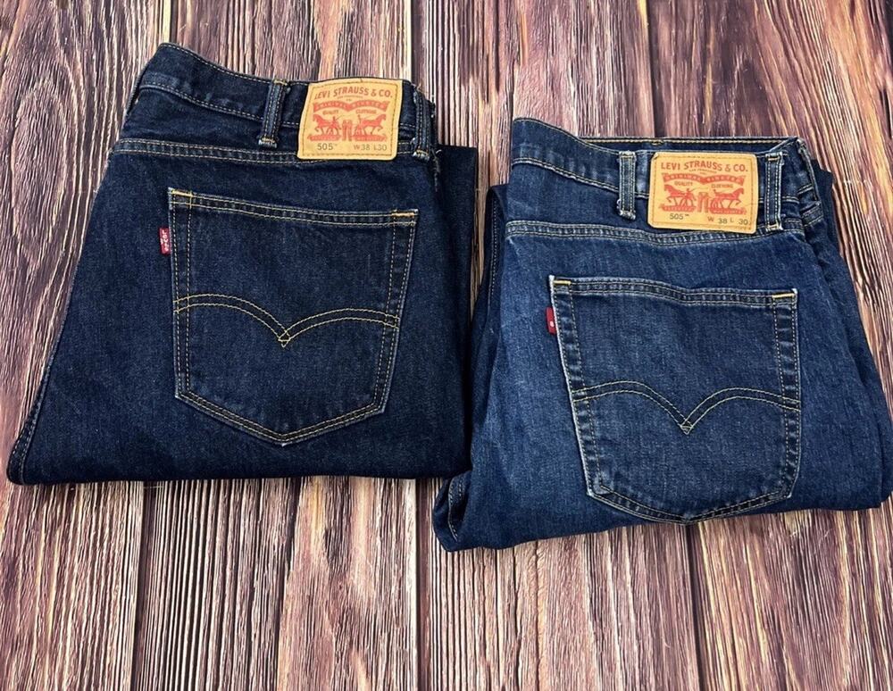 Lot of Levis 505 Jeans Regular Fit Straight Leg Mens 38x30 (Actual 38x30)